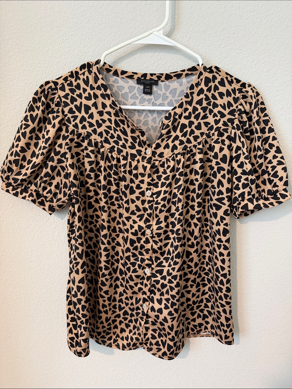 Ann Taylor Beige Blouse with Black Heart Print and Puff Sleeves
